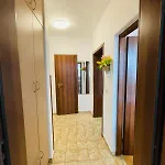 Apartment широк център варна15 минути до центъра