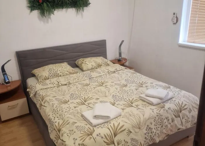 широк център варна15 минути до центъра Apartment Varna